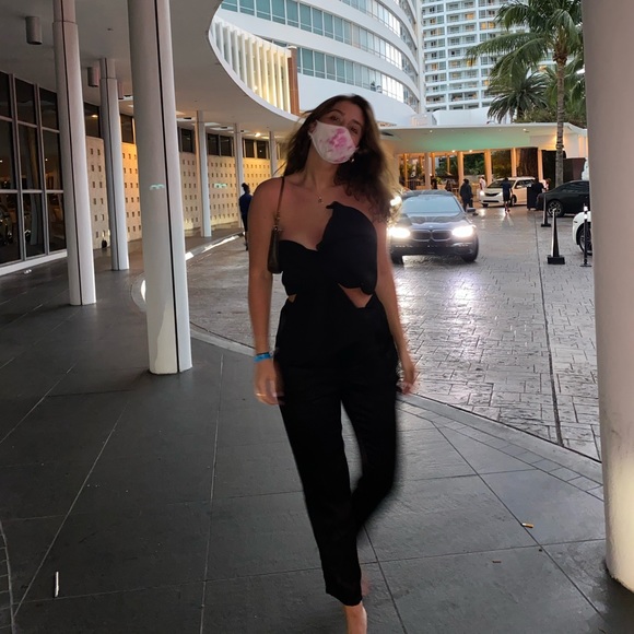 Meet your Posher, Kristen - Picture 3 of 16